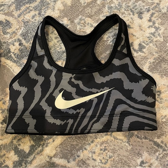 Nike Women's Black and Gray Sports Bra XXS (Reversible) - Picture 1 of 4